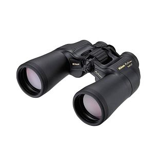 Бинокль NIKON 10-22х50 CF action